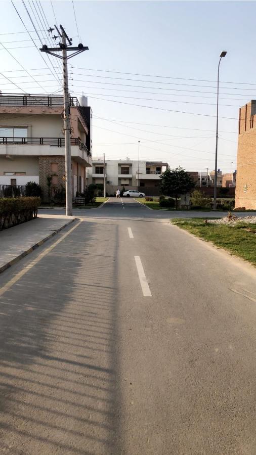 Fully Serviced Holiday Home Near Lyallpur Galleria 파이살라바드 외부 사진